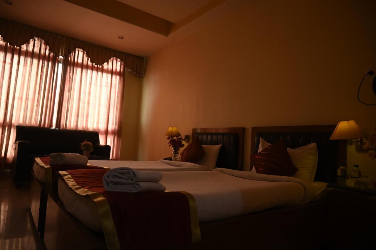 Hotel Dooars Mountain Alipur Duar エクステリア 写真